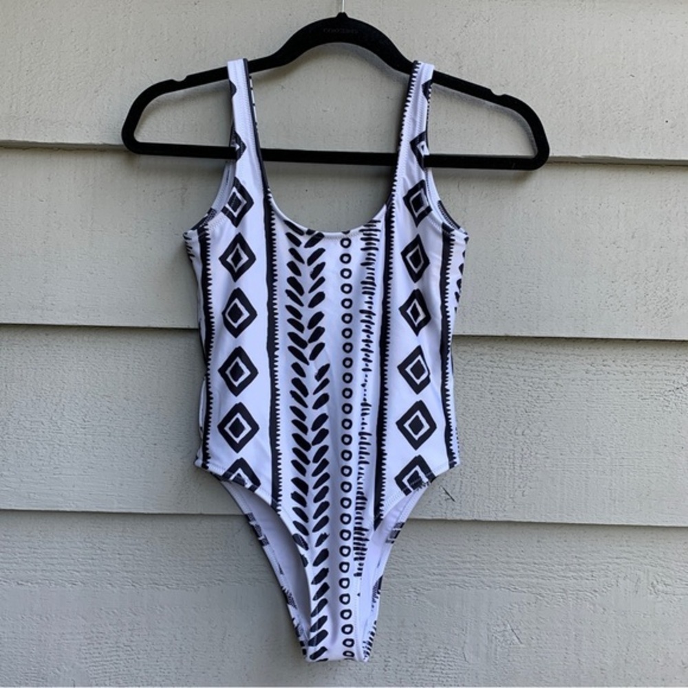 Chubbies One Piece Swimsuit Black & White Graphic Print Minimalist Size XS